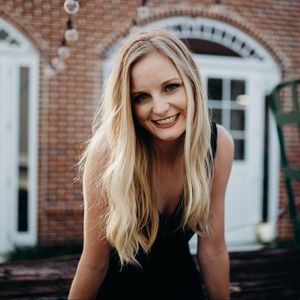 Meet your Posher, Kara